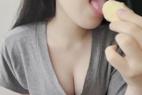 温润治愈的声线与沉浸式听觉体验，楼市基本触底的声音艺术