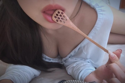 斗鱼林岁岁N,直播画面中的温情陪伴者