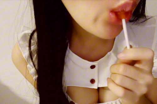 深夜电台般的治愈听觉,晚安yoyo与他的声音世界